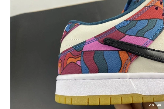 Dunk (2021) Low Nike SB Pro DH7695-600 Parra Art Abstract 0225